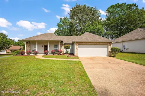 248 Cherry Bark Dr, Brandon, MS 39047