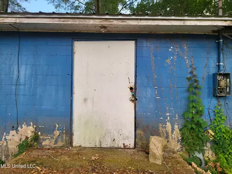 1007 Nelson Ave, Mccomb, MS 39648 photo 1