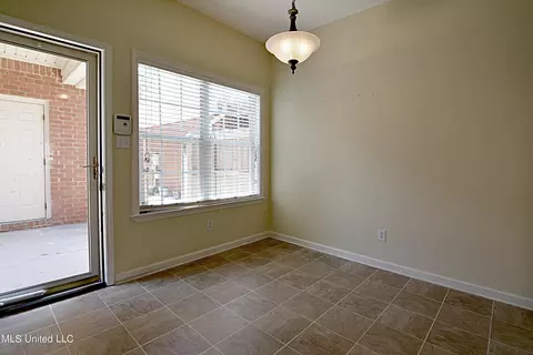 904 Cardinal Ln, Hernando, MS 38632 photo 8
