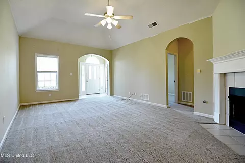 904 Cardinal Ln, Hernando, MS 38632 photo 3