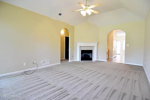 904 Cardinal Ln, Hernando, MS 38632 photo 4