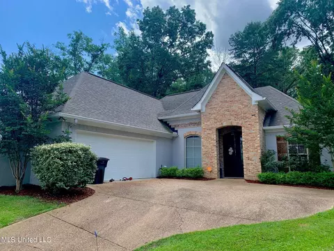 917 Timberton Dr, Pearl, MS 39208