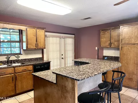 13820 Wolf Ridge Rd, Moss Point, MS 39562 photo 8