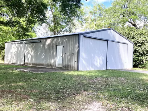 13820 Wolf Ridge Rd, Moss Point, MS 39562 photo 6