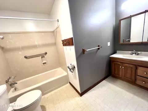 13820 Wolf Ridge Rd, Moss Point, MS 39562 photo 19