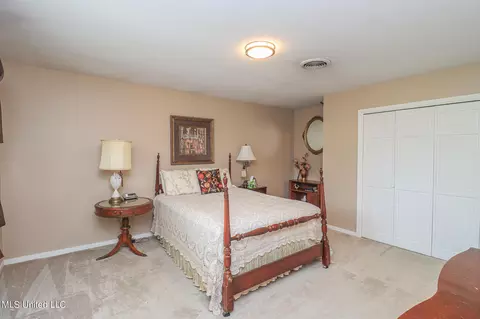 Bedroom - 33 Stonegate Dr, Brandon, MS 39042 photo 5 of 5