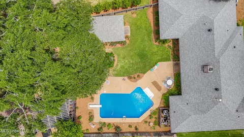 Exterior - 33 Stonegate Dr, Brandon, MS 39042 photo 5 of 5