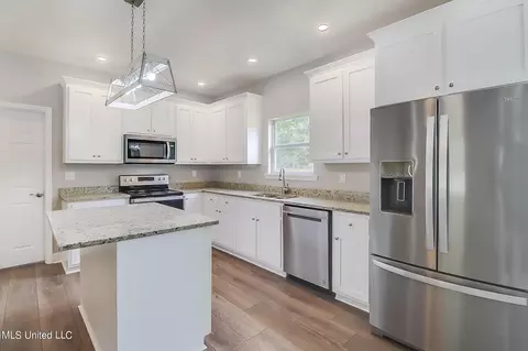Kitchen - 490 E Hatten Ave, Wiggins, MS 39577 photo 1 of 1
