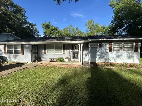 313 S S Victoria Ave, Cleveland, MS 38732