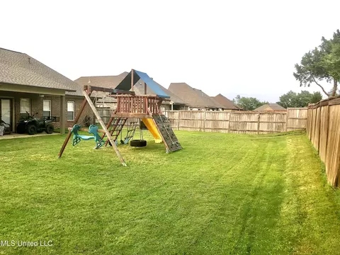 101 Sumter Dr, Canton, MS 39046 photo 9