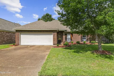 902 Starboard Ct, Brandon, MS 39047