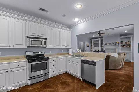 902 Starboard Ct, Brandon, MS 39047 photo 11