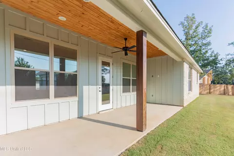 Exterior - 108 Catherine Blvd, Clinton, MS 39056 photo 11 of 18