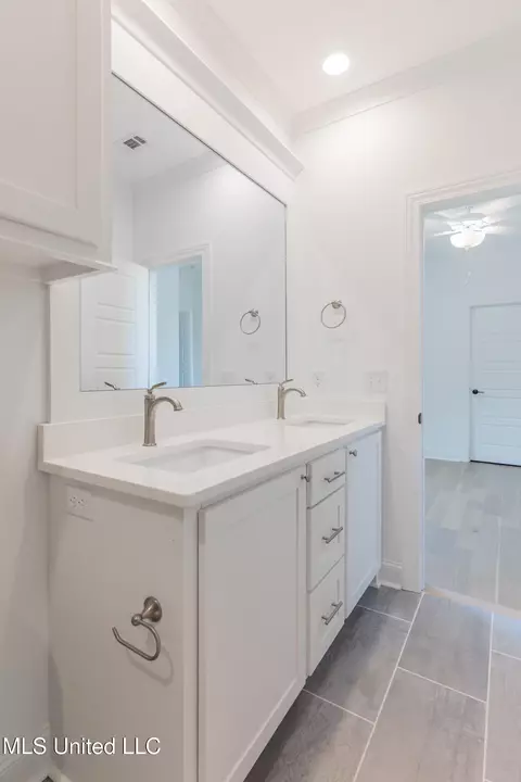 Bath - 108 Catherine Blvd, Clinton, MS 39056 photo 13 of 13