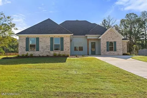 108 Catherine Blvd, Clinton, MS 39056