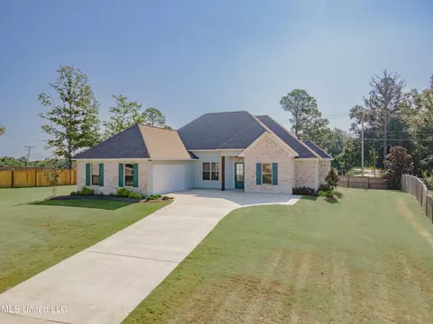 Exterior - 108 Catherine Blvd, Clinton, MS 39056 photo 9 of 18