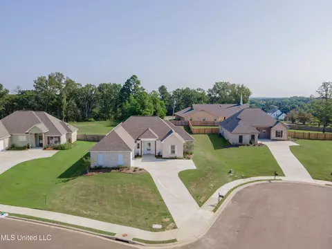 View/Area - 112 Catherine Blvd, Clinton, MS 39056 photo 1 of 2