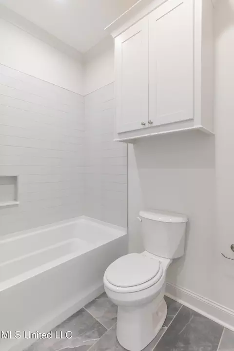 Bath - 112 Catherine Blvd, Clinton, MS 39056 photo 10 of 15