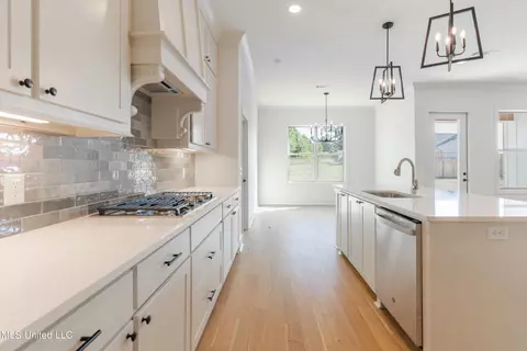 Kitchen - 112 Catherine Blvd, Clinton, MS 39056 photo 3 of 5