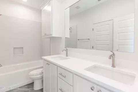 Bath - 112 Catherine Blvd, Clinton, MS 39056 photo 11 of 15