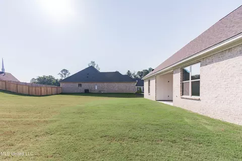 Exterior - 112 Catherine Blvd, Clinton, MS 39056 photo 10 of 16