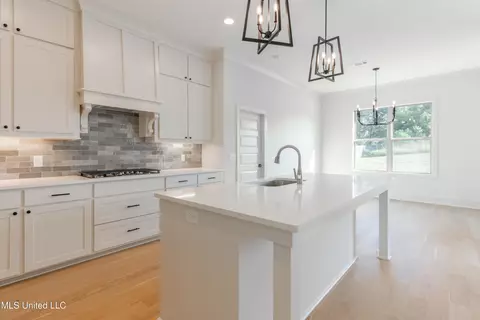 Kitchen - 112 Catherine Blvd, Clinton, MS 39056 photo 4 of 5