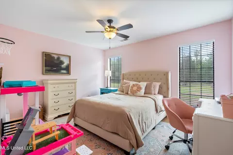 Bedroom - 1831 Hammond Hill Rd, Como, MS 38619 photo 1 of 6