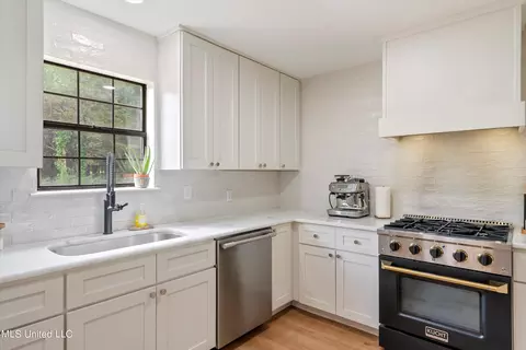 Kitchen - 1831 Hammond Hill Rd, Como, MS 38619 photo 1 of 1