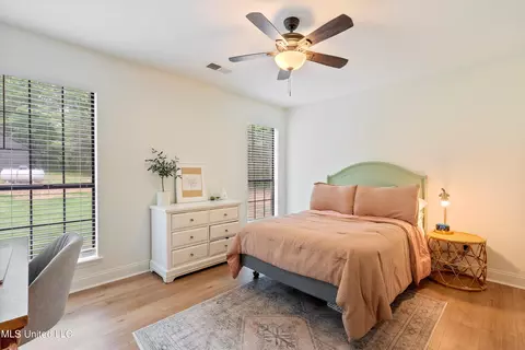 Bedroom - 1831 Hammond Hill Rd, Como, MS 38619 photo 3 of 6