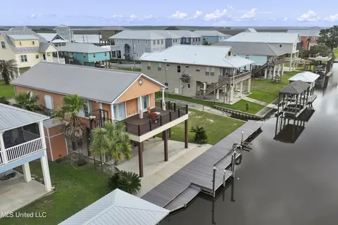 4073 Madagascar St, Bay Saint Louis, MS 39520