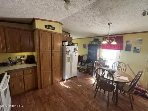 Kitchen - 4020 Harmony Community Rd, Carthage, MS 39051 photo 2 of 2