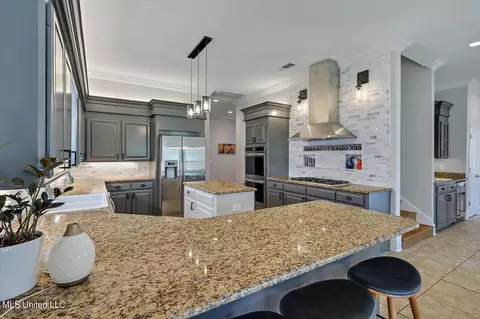 Kitchen - 803 Beaumont Dr, Madison, MS 39110 photo 2 of 5