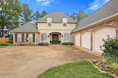 Exterior - 803 Beaumont Dr, Madison, MS 39110 photo 3 of 9