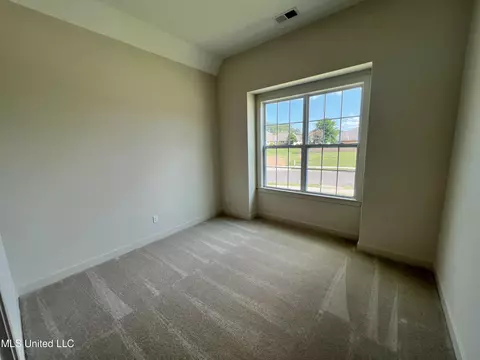 6962 Sunrise Loop S, Olive Branch, MS 38654 photo 15