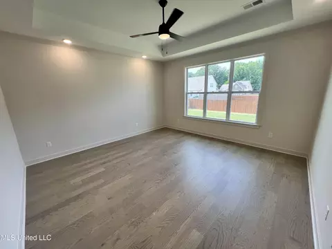 6962 Sunrise Loop S, Olive Branch, MS 38654 photo 9