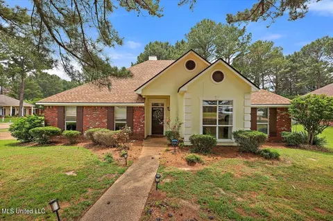 200 Pine Pl Pl, Madison, MS 39110