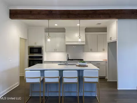 Kitchen - 111 Hunters Way, Canton, MS 39046 photo 2 of 5