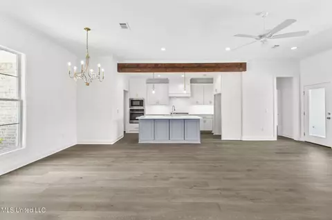 Living - 111 Hunters Way, Canton, MS 39046 photo 7 of 8