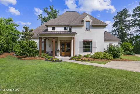 220 Paxton Cv, Madison, MS 39110