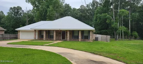 219 Shady Ln, Richland, MS 39218
