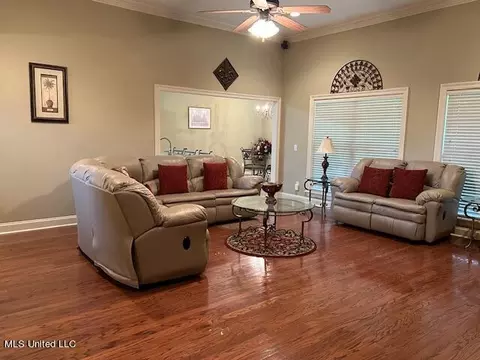 401 Concord Dr, Clinton, MS 39056 photo 9