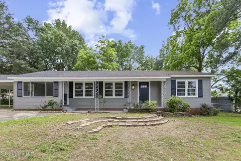 3201 Virginia St, Pearl, MS 39208