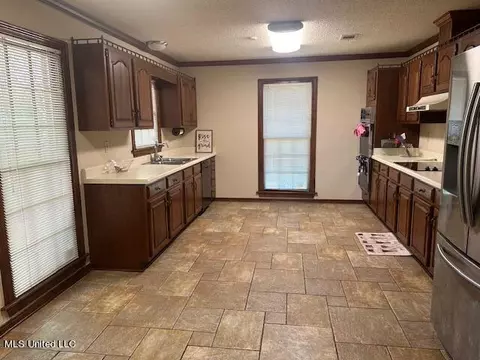 1530 Sherman Ave, Jackson, MS 39211 photo 3