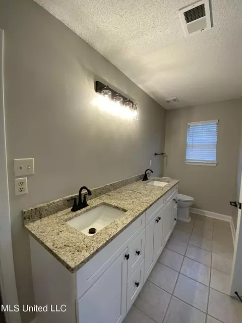 9237 Hickory Drive Dr, Olive Branch, MS 38654 photo 36