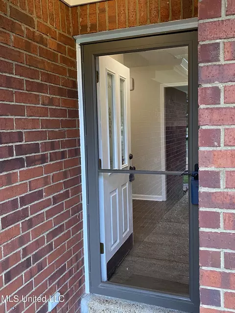 9237 Hickory Drive Dr, Olive Branch, MS 38654