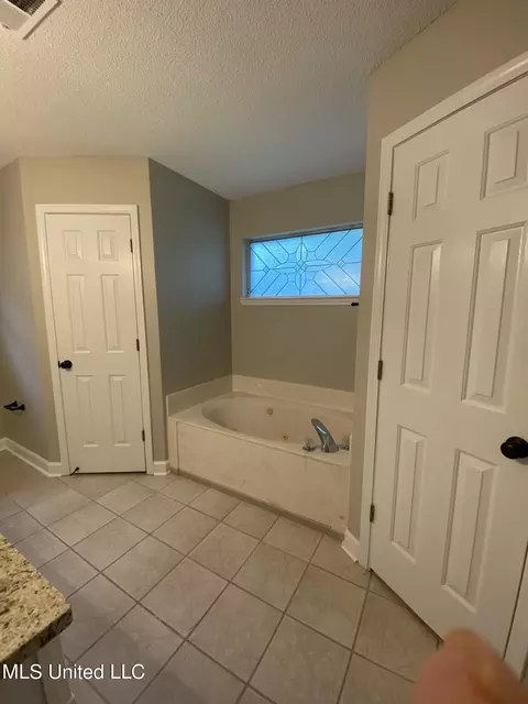 9237 Hickory Drive Dr, Olive Branch, MS 38654 photo 34