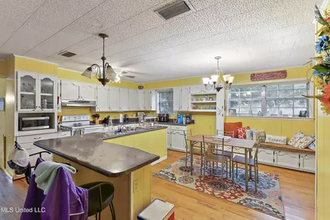 Kitchen - 152 Dickerson Rd, Lucedale, MS 39452 photo 1 of 3