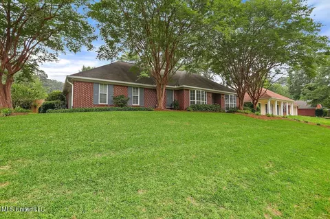 118 Hanover Dr, Brandon, MS 39047