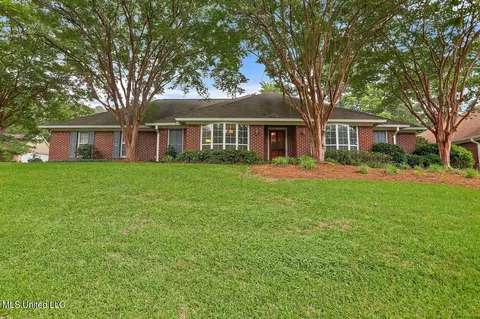 118 Hanover Dr, Brandon, MS 39047 photo 2