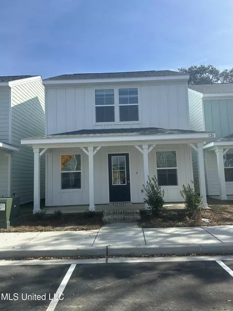 126 Coral Breeze Dr #9, Biloxi, MS 39531